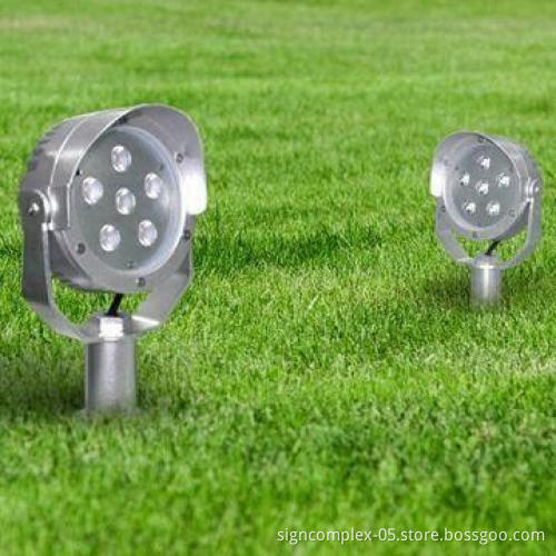 LED Lawn Lights with 140 x 104 x 492mm Product Dimensions and 6 Pieces Edison LEDs